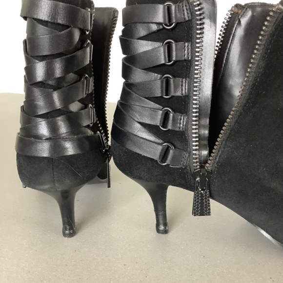 Luxury Rebel Black Suede Low Heeled Bootie Size 39-1/2 (8-1/2) - Picture 10 of 11